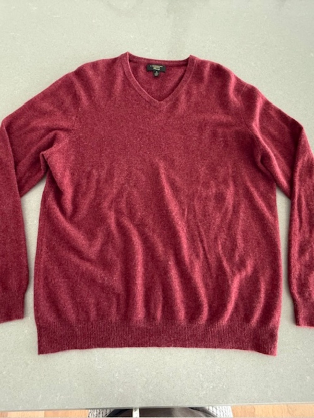Charter Club Cashmere Men XL Burgundy V-Neck Long Sleeve Cashmere Sweater